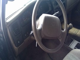 1999 TACOMA GREEN, SR5, EXTD CAB, 3.4L MT, 4WD. Z24920